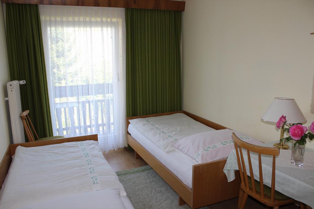 Dreimaderlhaus Apartamento Velden am Wörthersee Exterior foto