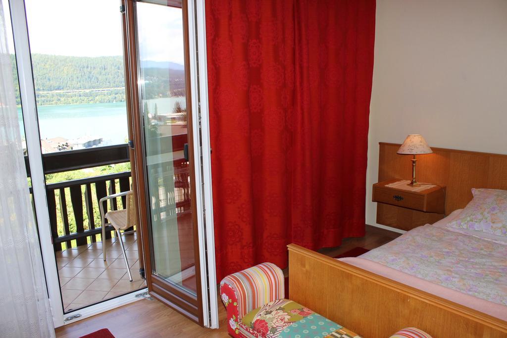Dreimaderlhaus Apartamento Velden am Wörthersee Exterior foto